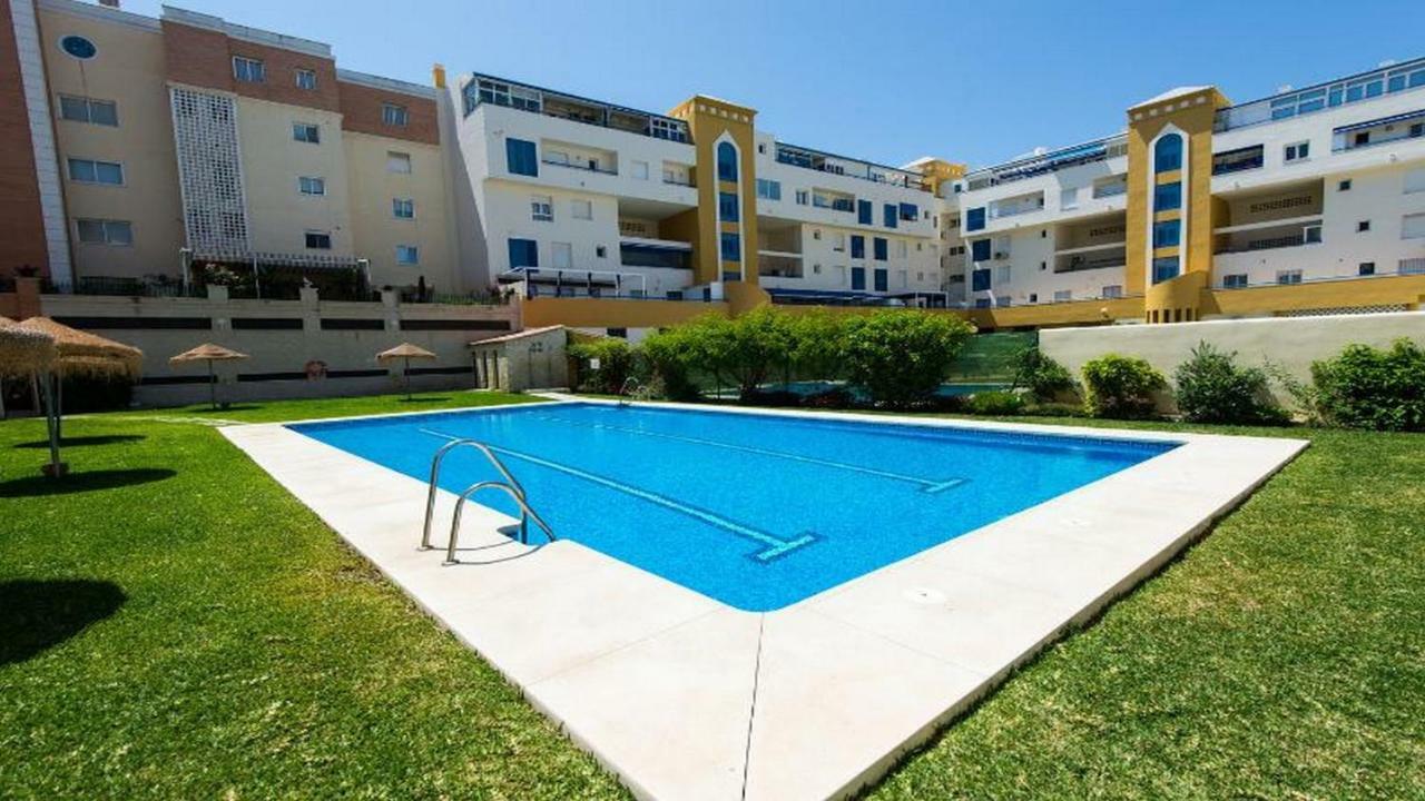 Apartamento Ático Olimpo con Piscina Torre Del Mar Exterior foto